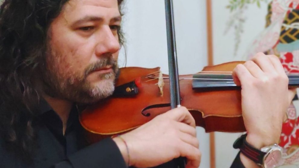 cuanto tiempo toma aprender a tocar violin